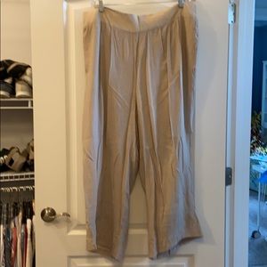 Women’s plus size linen pants